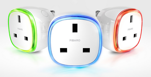 fibaro-wall-plug-wersja-uk-3kolor.jpeg